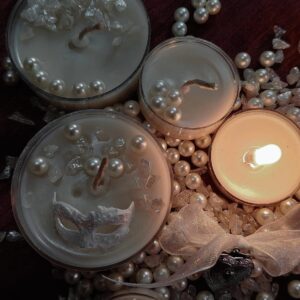 Lady in Silver - Bridgerton Collection